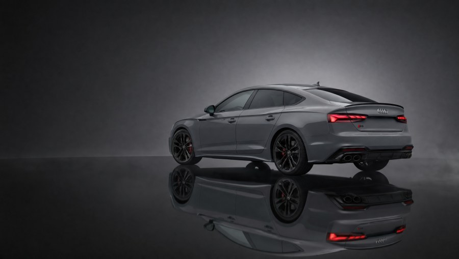 Audi S5 Sportback Technik, rear three-quarter view